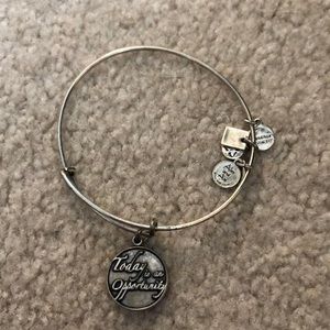 Silver quote Alex and ani